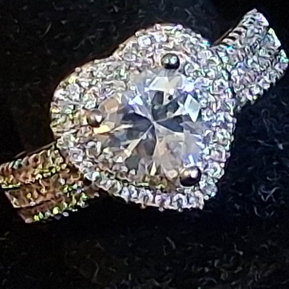 Elegant Sterling Silver Heart-Shaped CZ Ring Size 10 1/2